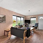 Stunning In With 3 Bedrooms And Wifi * Knebel